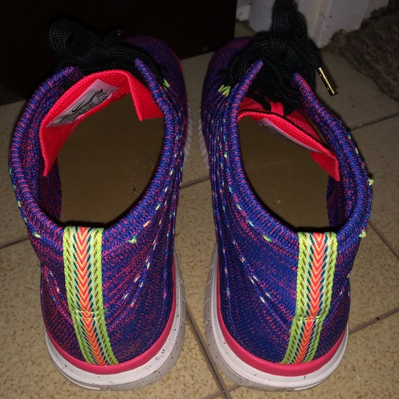 Nike Flyknit Chukka - Picture 4 of 5